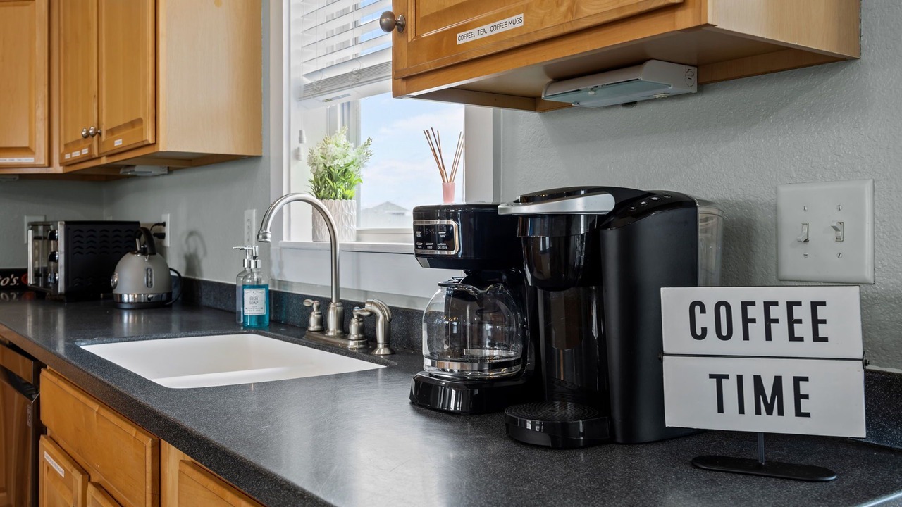 Photo of Kitchen in Wind Over Waves