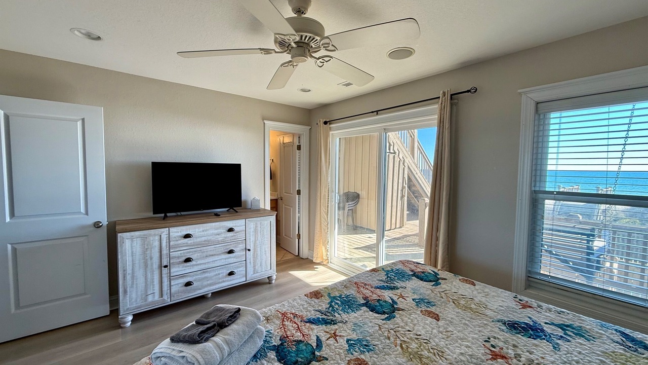 Photo of Bedroom in North Topsail Beach