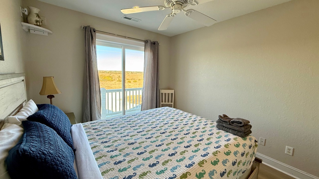 Photo of Bedroom in North Topsail Beach