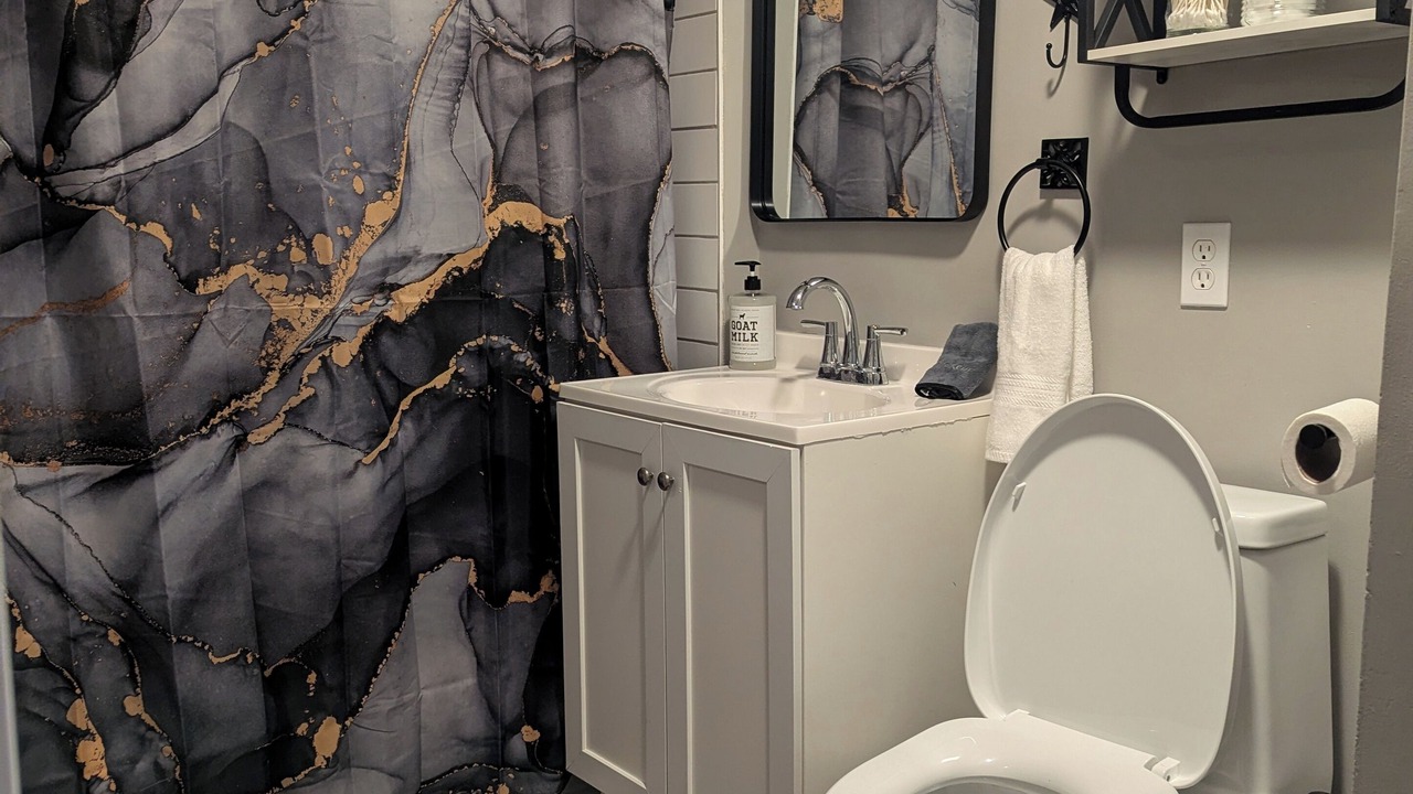 Photo of Bathroom in Corydon