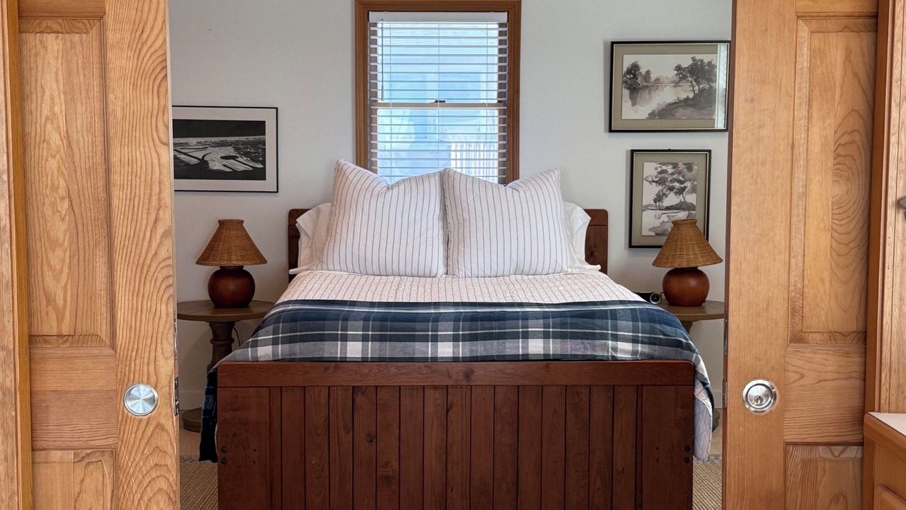 Photo of Bedroom in Avon