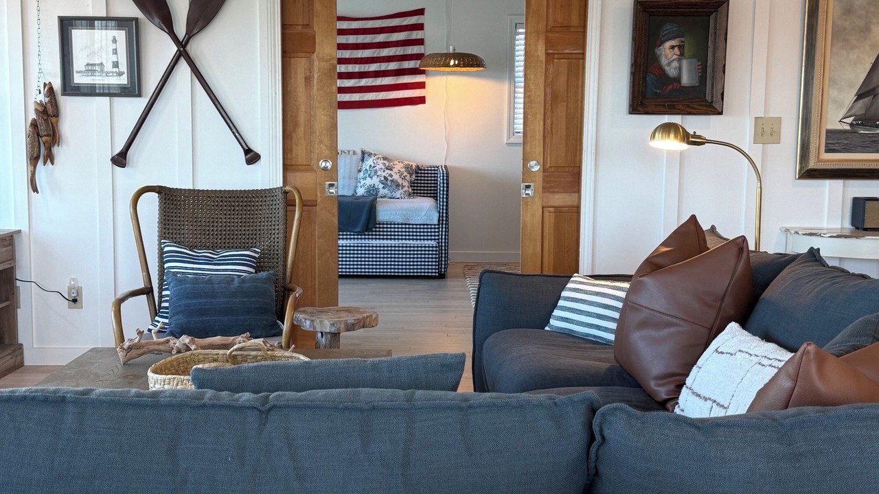 Photo of Livingroom in Avon