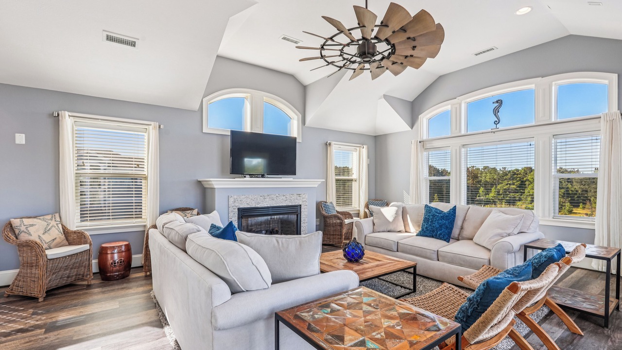 Photo of Bedroom in Whalehead Beach