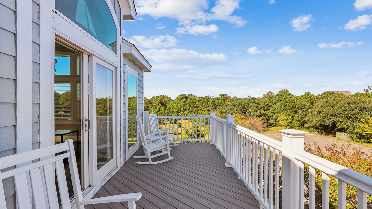 Photo of Patio Balcony in Whalehead Beach