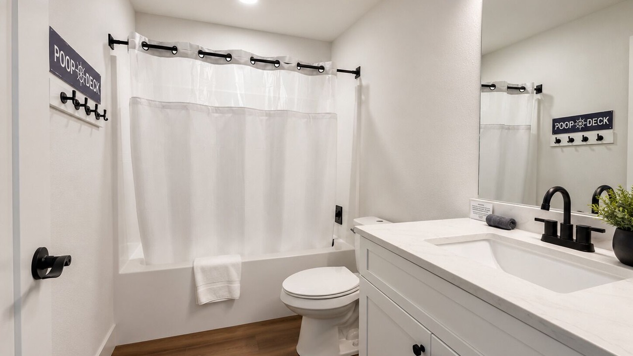Photo of Bathroom in La Follette