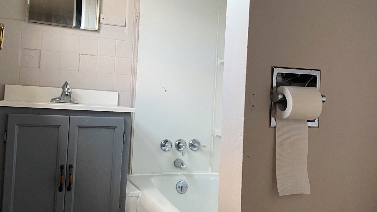 Photo of Bathroom in La Follette