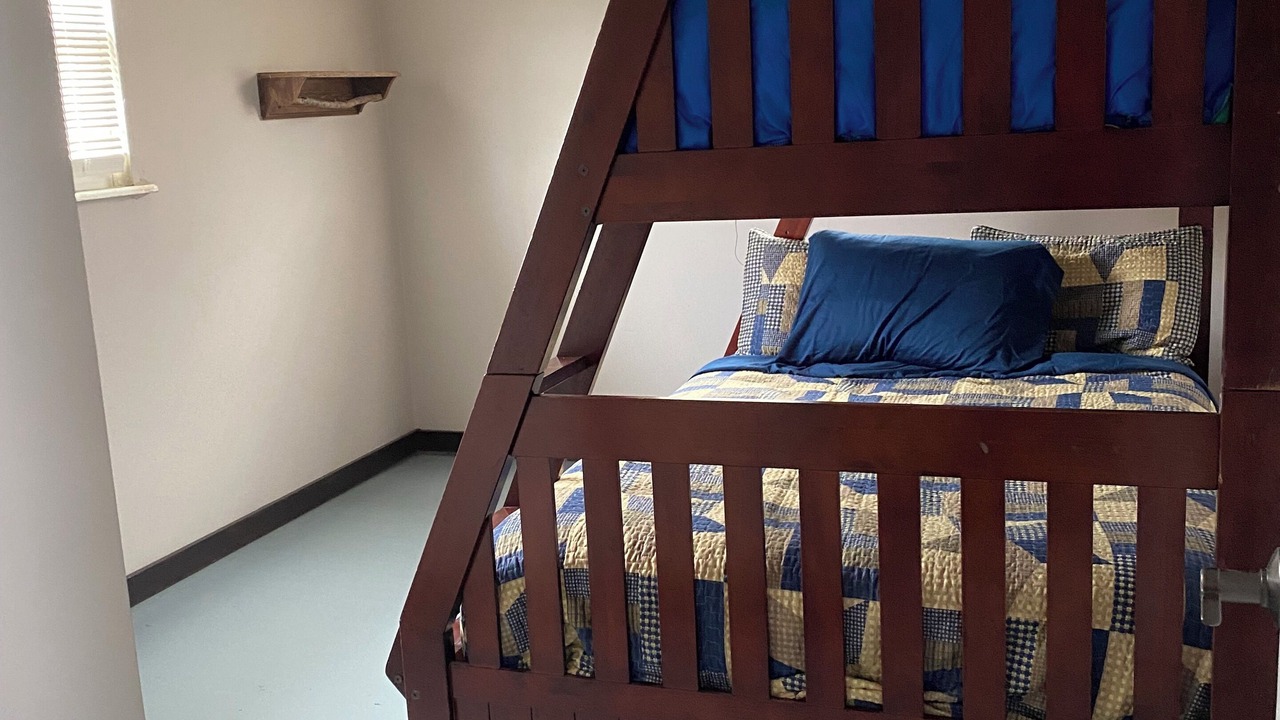 Photo of Bedroom in La Follette