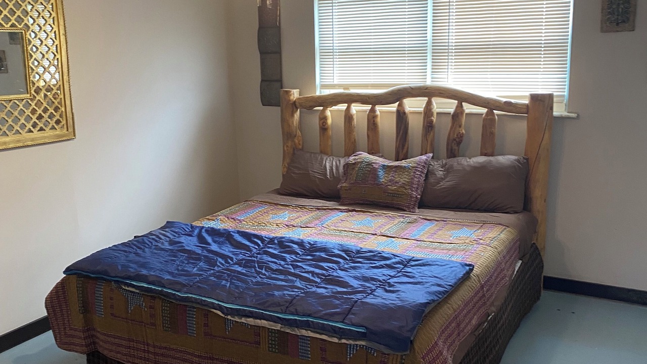 Photo of Bedroom in La Follette