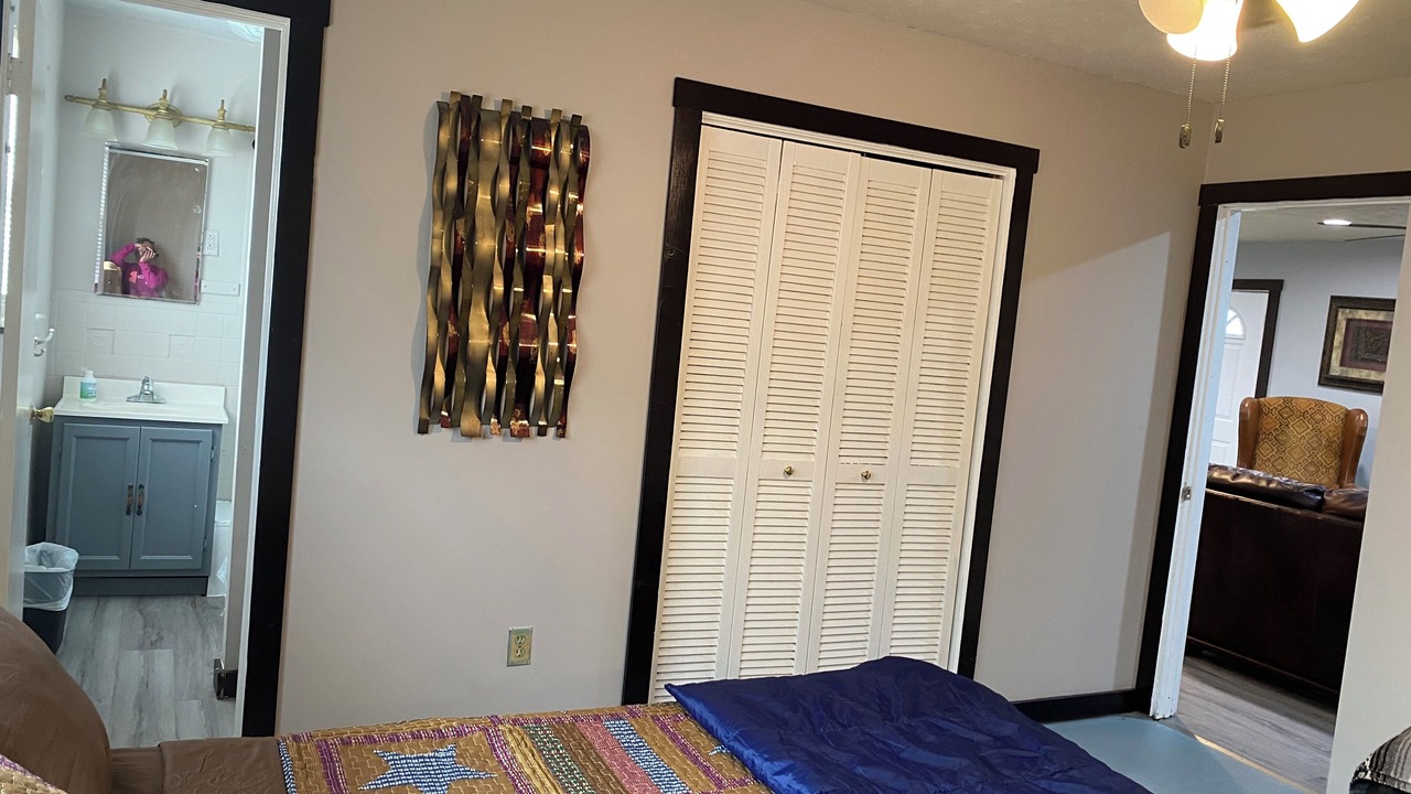Photo of Bedroom in La Follette