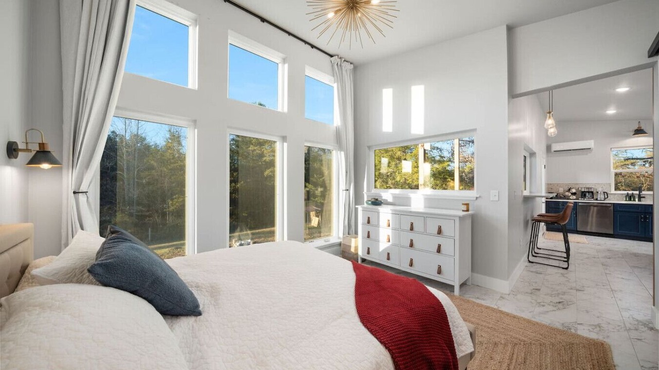 Photo of Bedroom in Jamestown