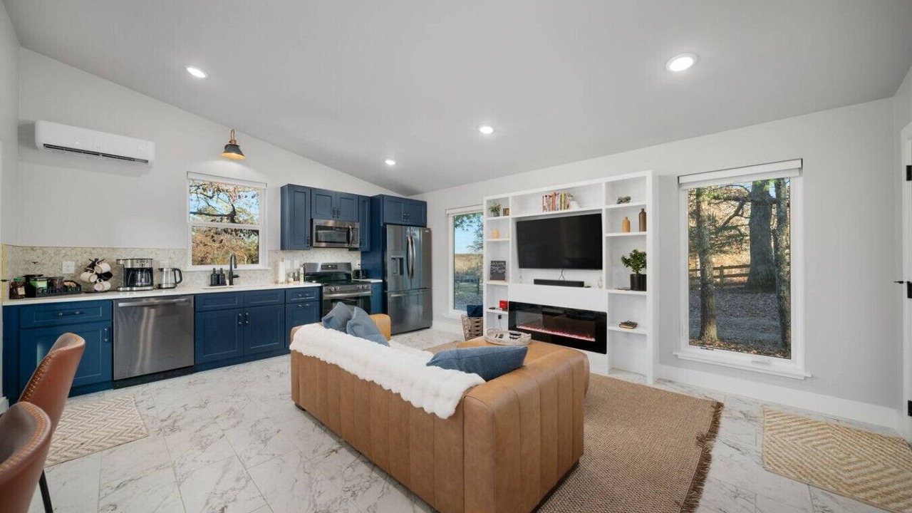 Photo of Livingroom in Jamestown