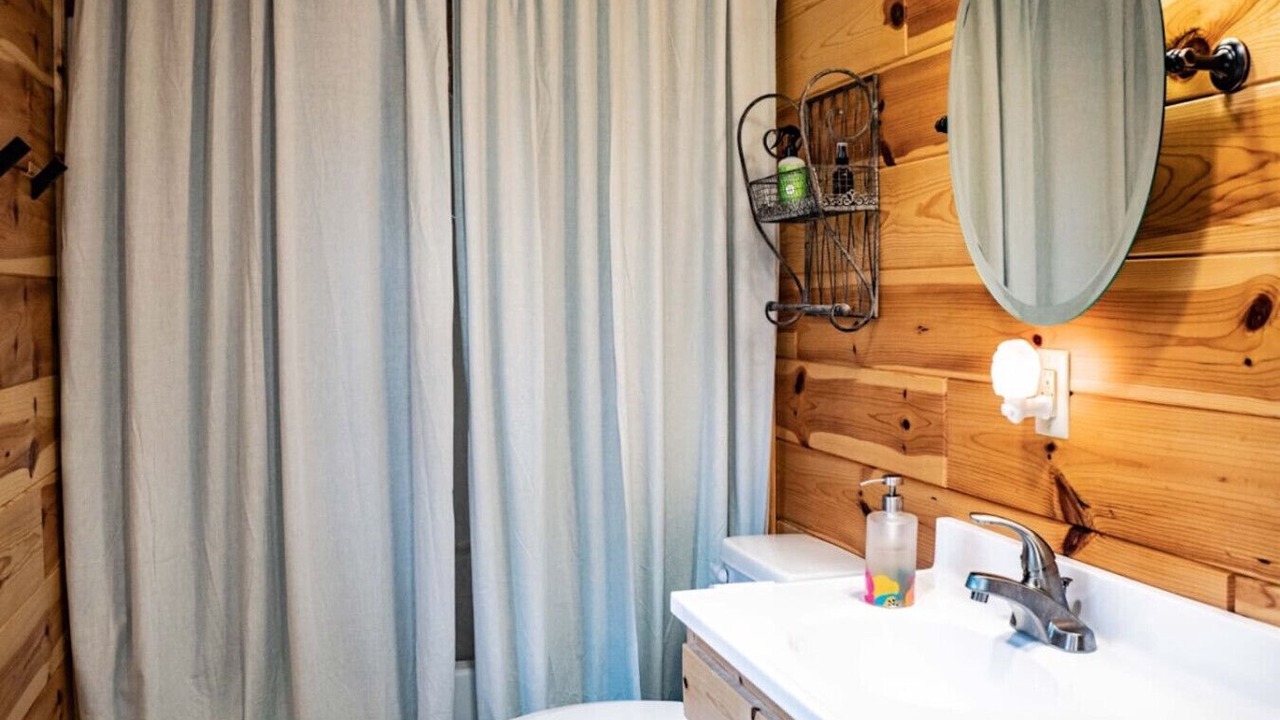 Photo of Bathroom in Jamestown