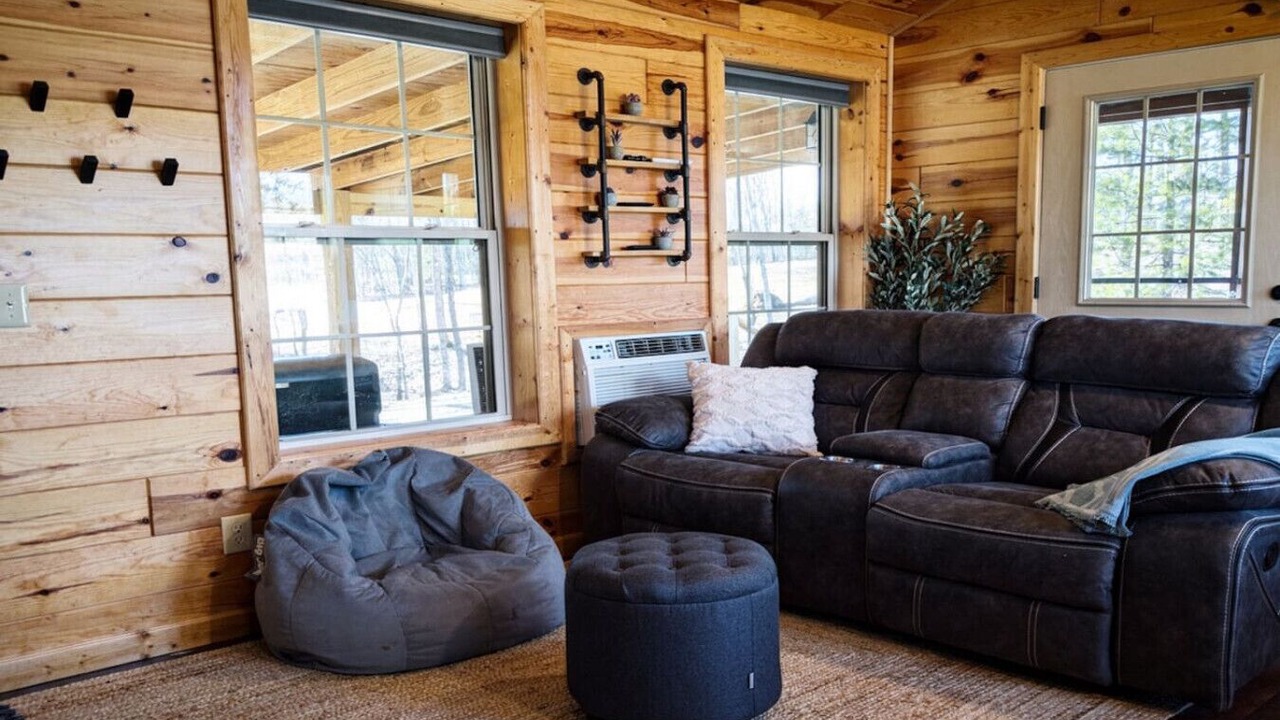 Photo of Livingroom in Jamestown