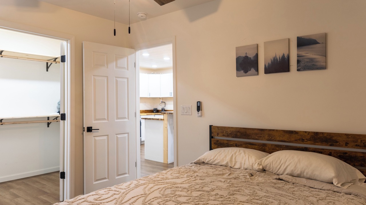 Photo of Bedroom in Jamestown