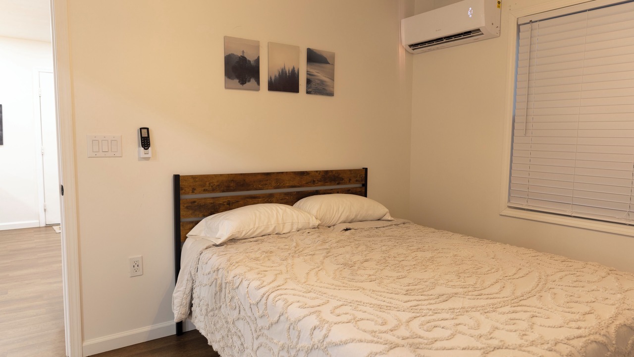 Photo of Bedroom in Jamestown