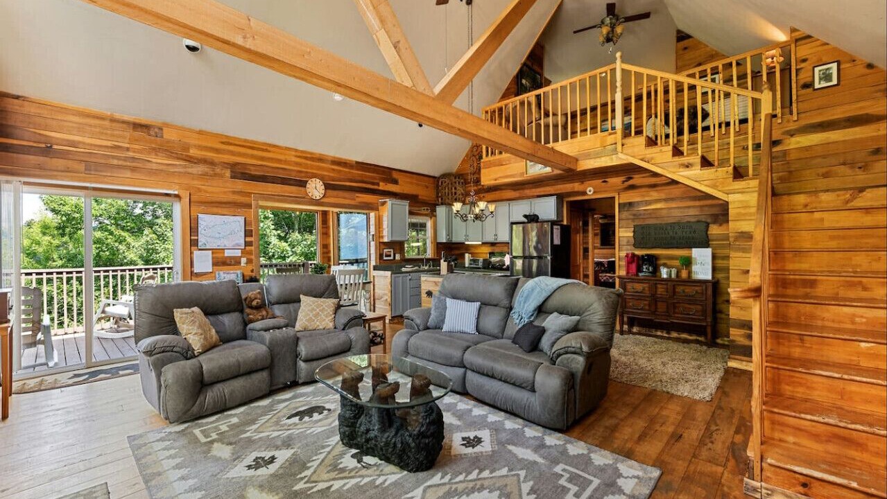 Photo of Livingroom in Maggie Valley
