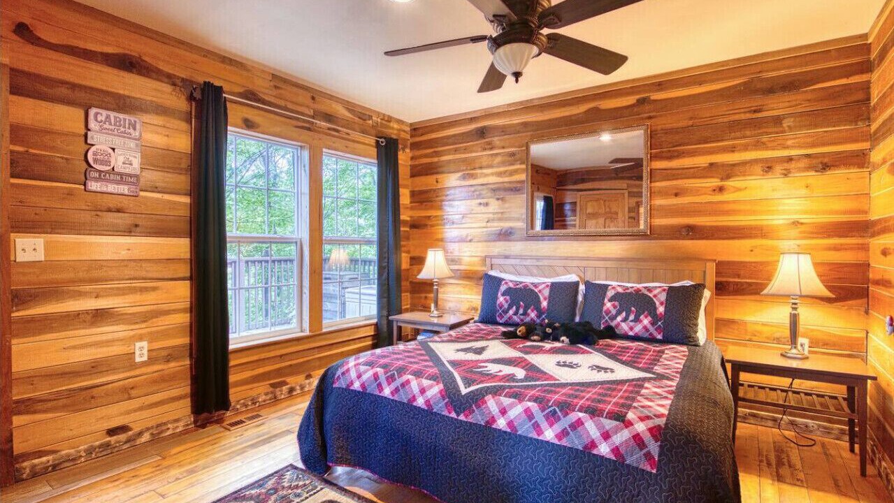 Photo of Bedroom in Maggie Valley