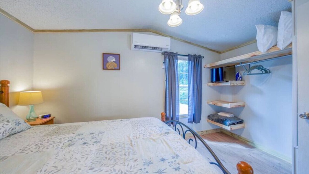 Photo of Bedroom in Arden