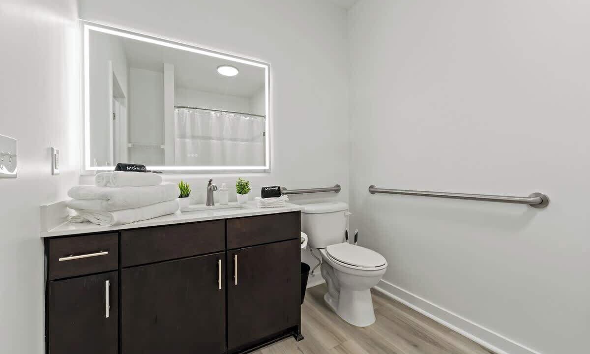 Photo of Bathroom in Cherry