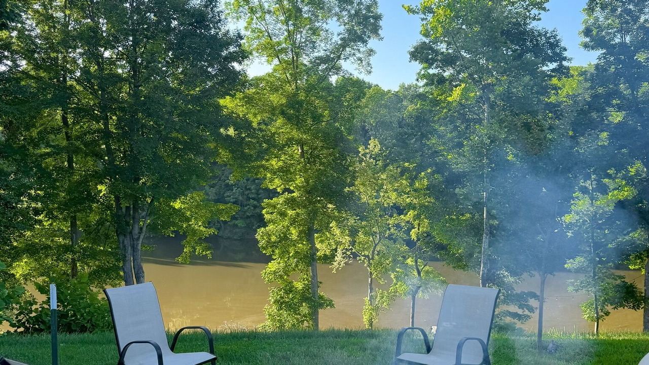 Photo of Outdoor in Reynolds Station