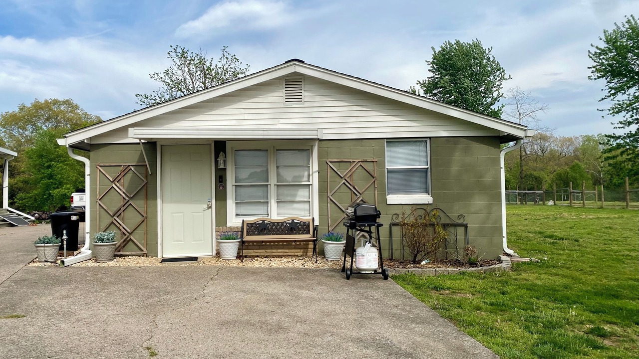 Photo of Outdoor in Benton