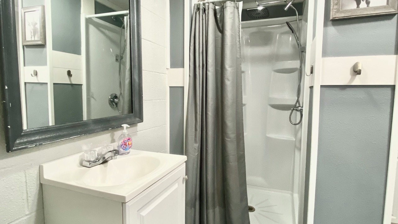 Photo of Bathroom in Benton