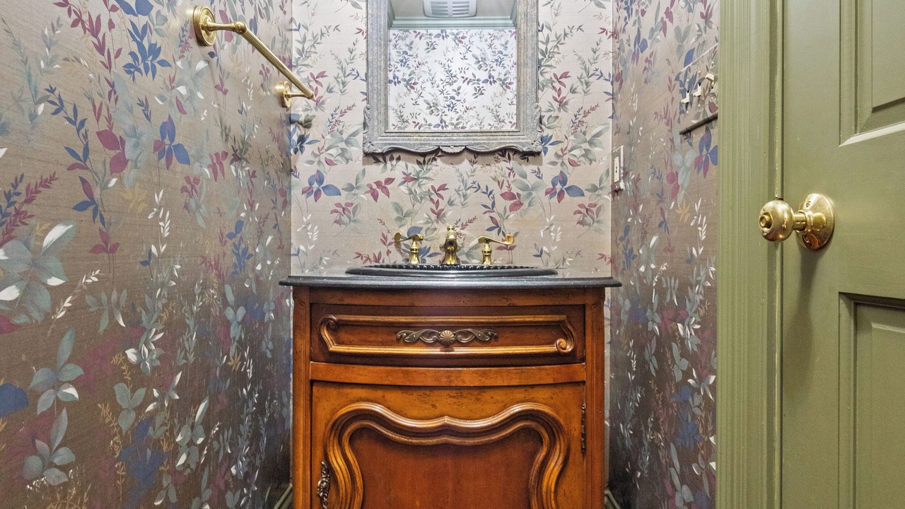 Photo of Bathroom in Versailles