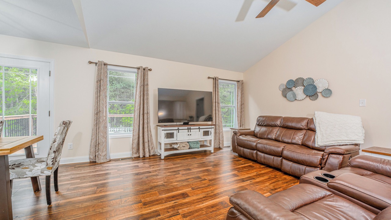 Photo of Livingroom in Powell