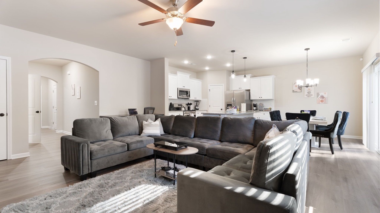 Photo of Livingroom in Harwood Lane