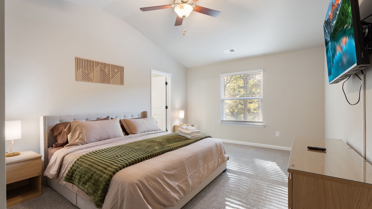 Photo of Bedroom in Harwood Lane