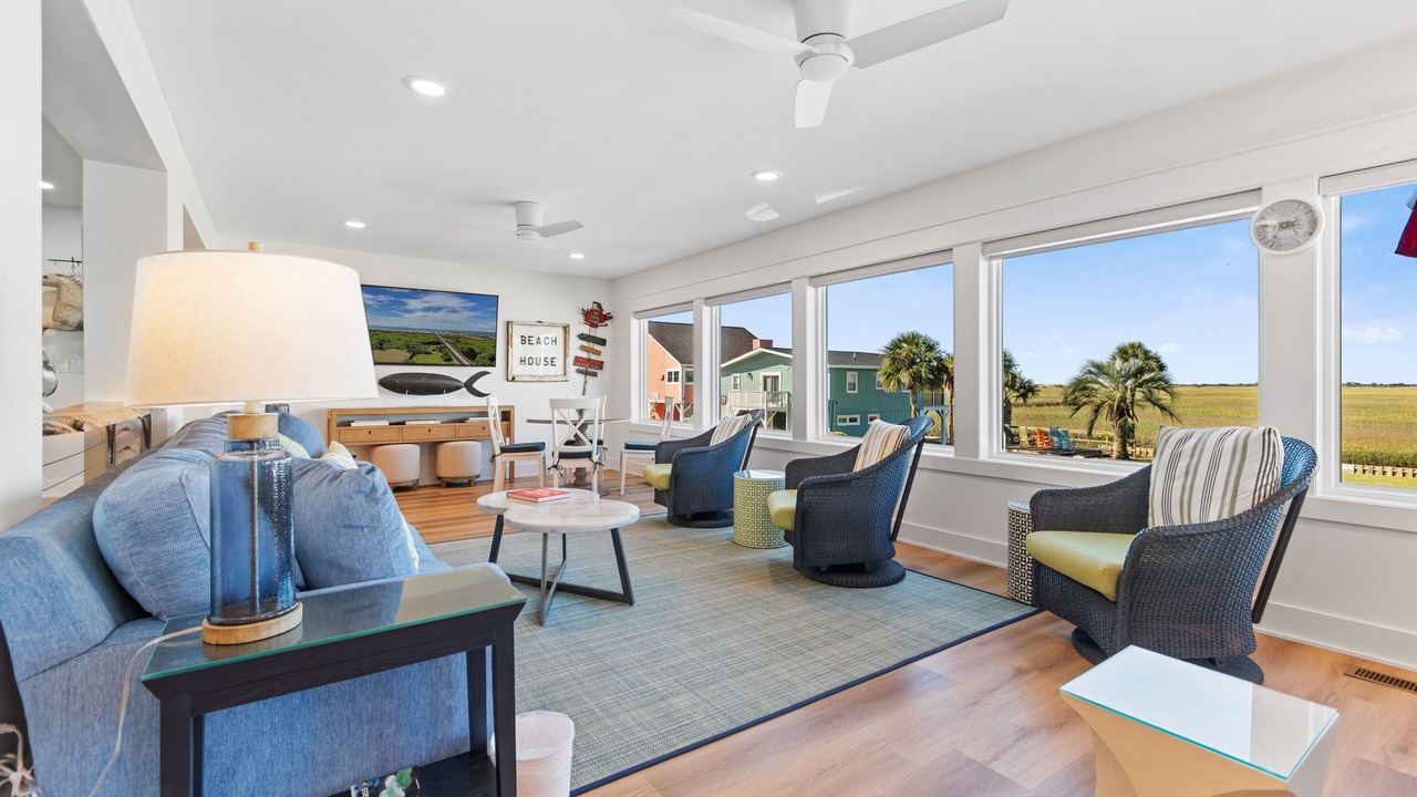Photo of Livingroom in Sunset Beach