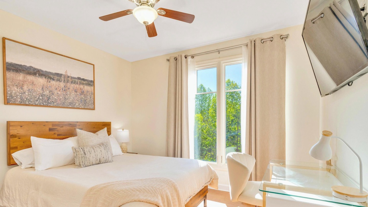 Photo of Bedroom in Trenton