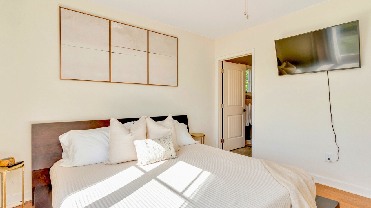 Photo of Bedroom in Trenton
