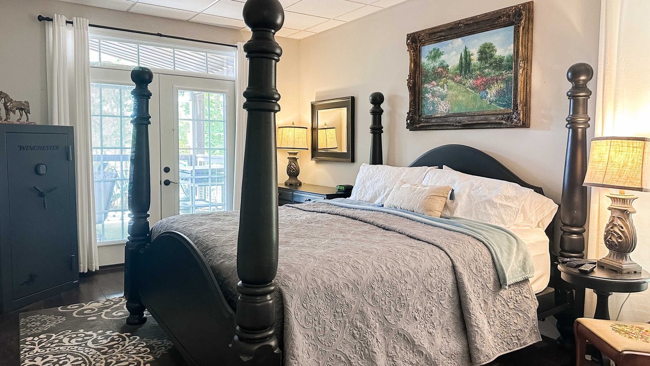 Photo of Bedroom in Sharps Chapel