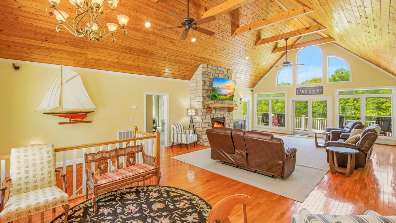 Photo of Livingroom in La Follette