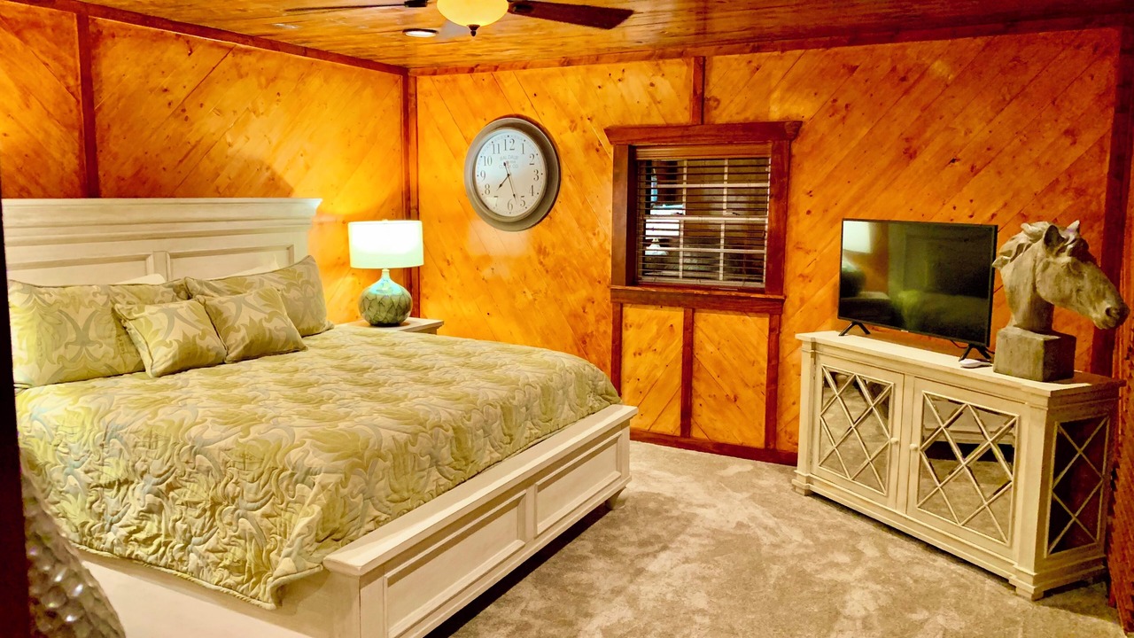 Photo of Bedroom in Cape Fear