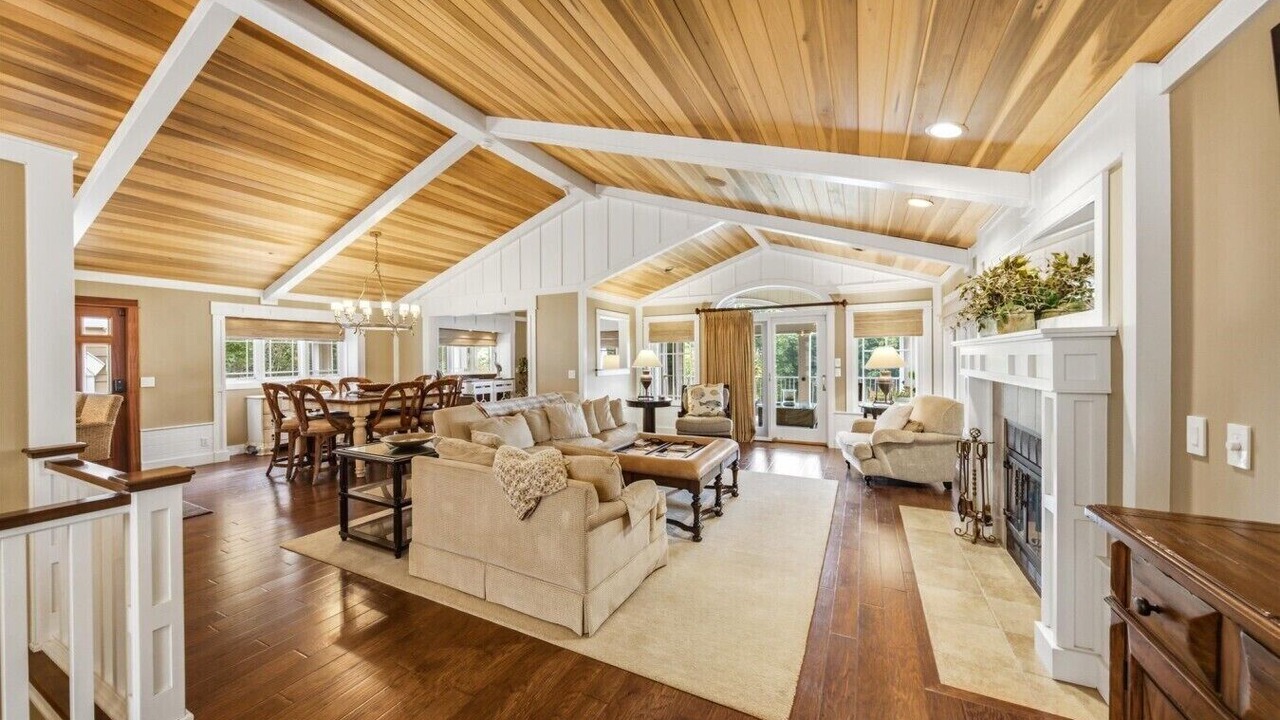Photo of Livingroom in La Follette