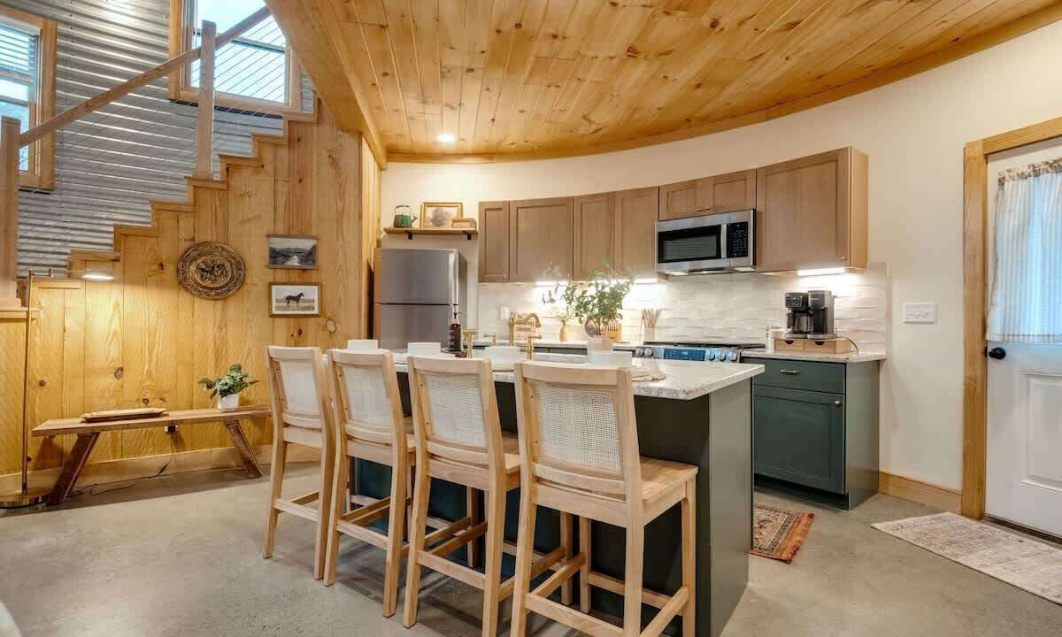 Photo of Kitchen in Lookout Valley Neighborhood Association
