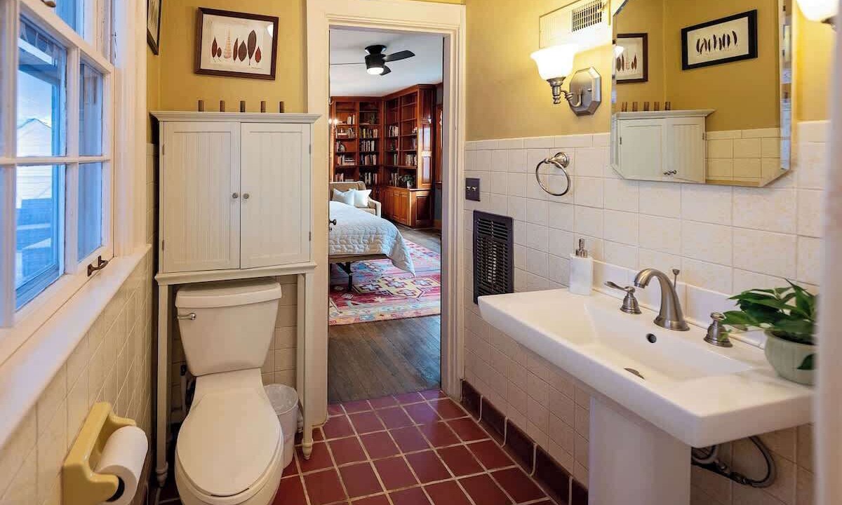 Photo of Bathroom in Lookout Valley Neighborhood Association