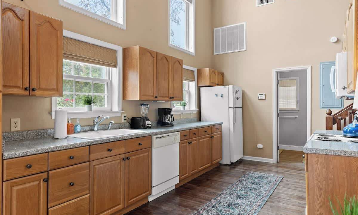 Photo of Kitchen in Lookout Valley Neighborhood Association
