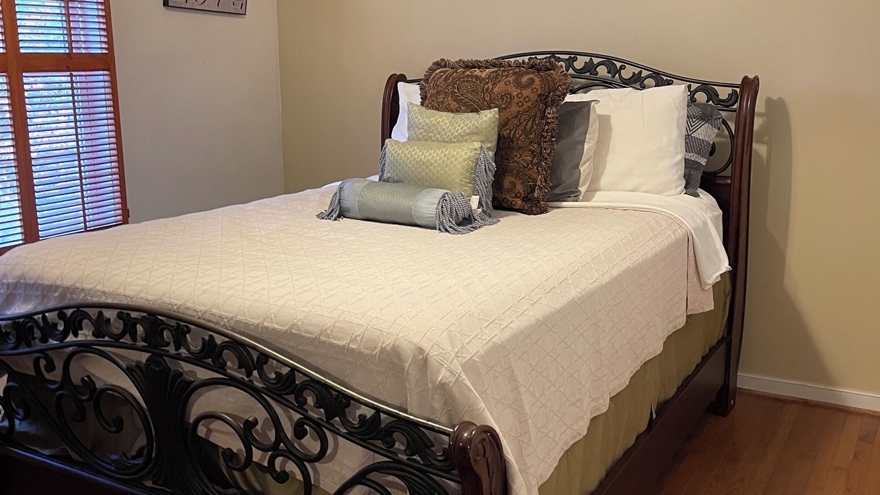 Photo of Bedroom in Mosby