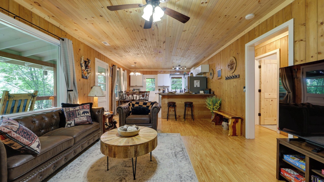 Photo of Bedroom in Balsam