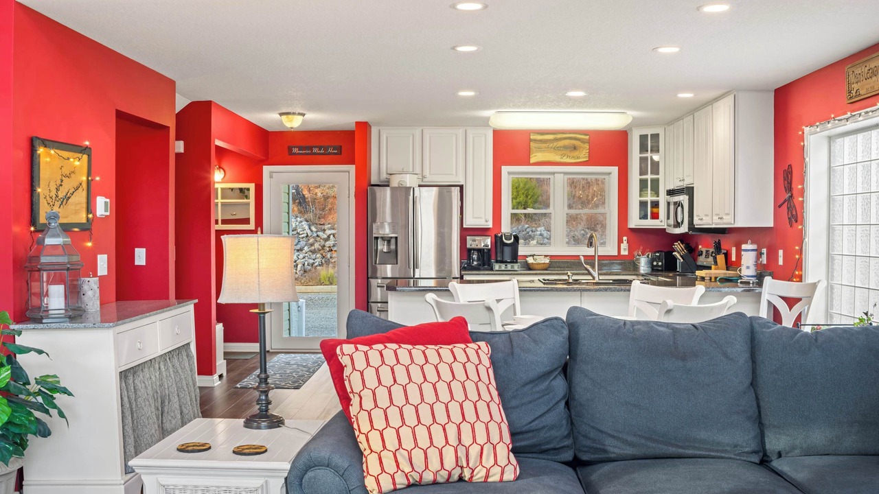 Photo of Livingroom in La Follette