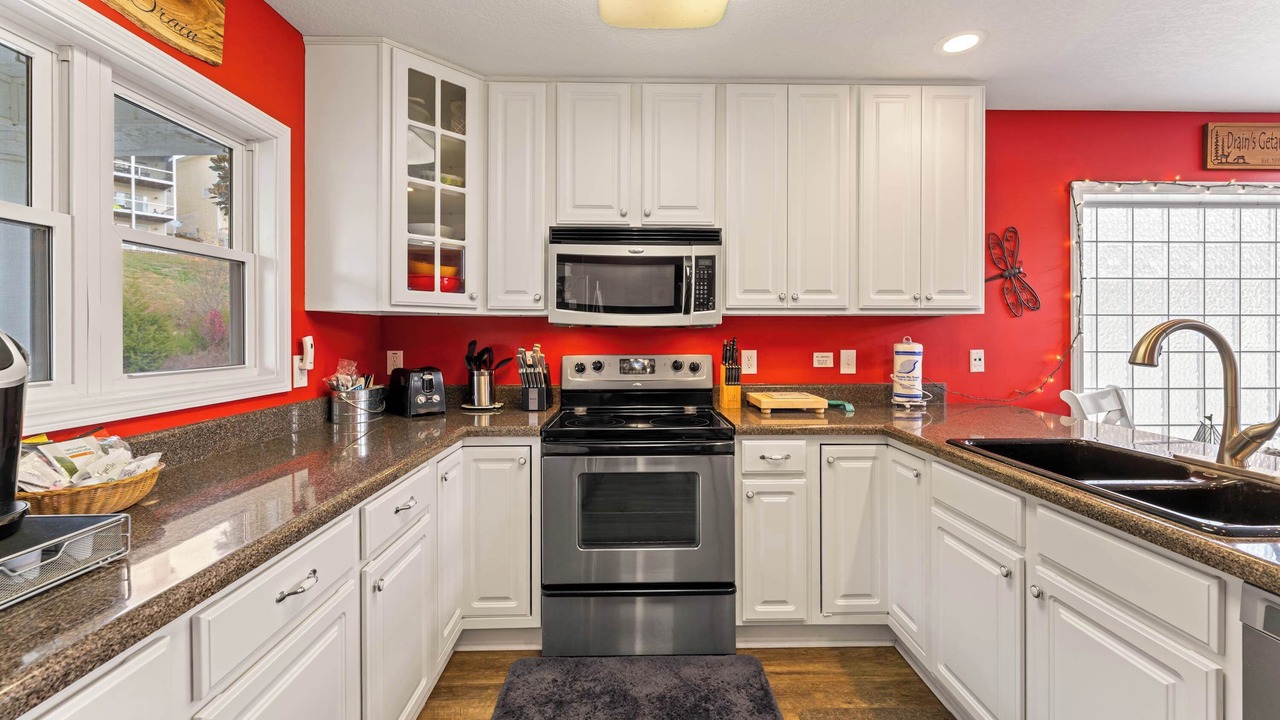 Photo of Kitchen in La Follette