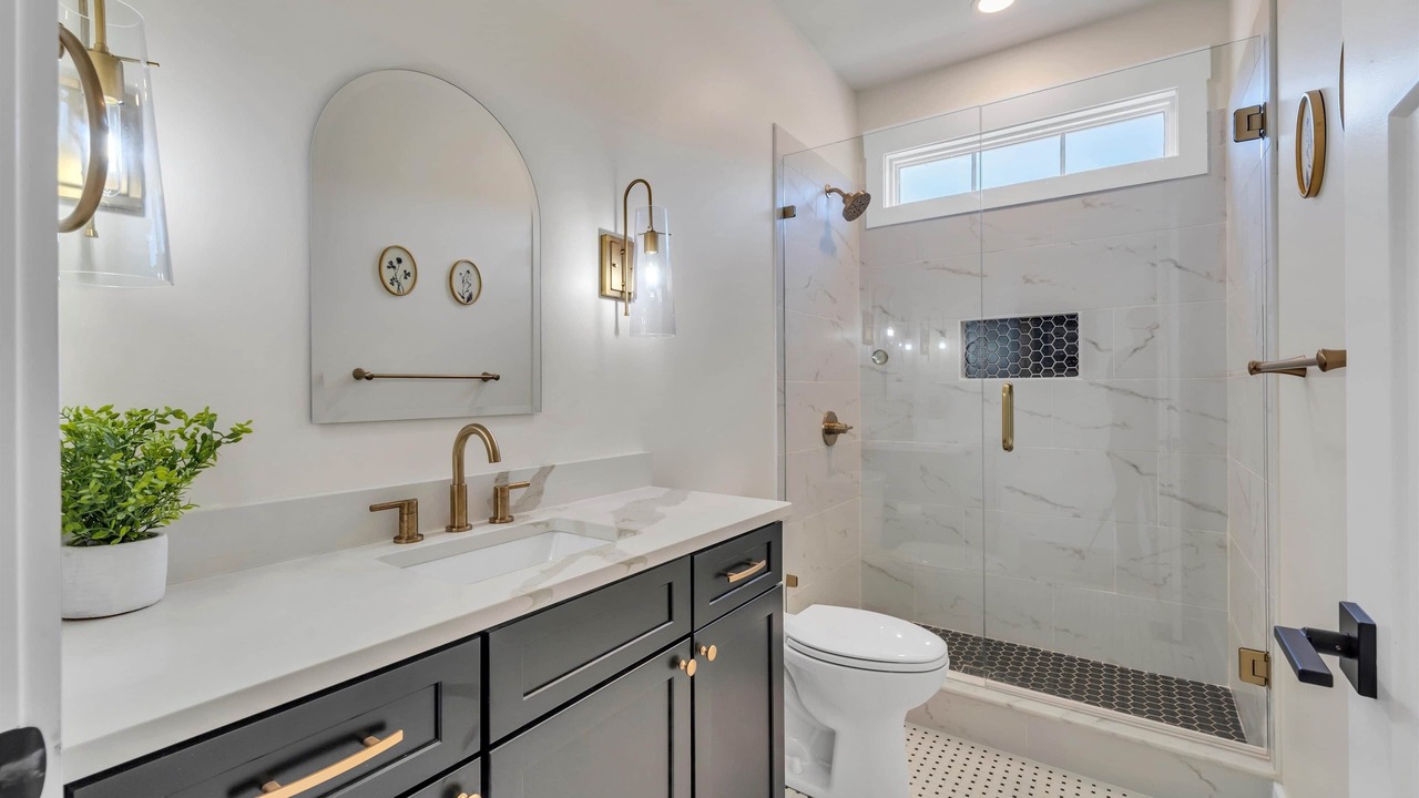 Photo of Bathroom in Moneta