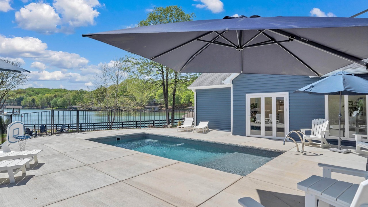 Photo of Outdoor in Moneta