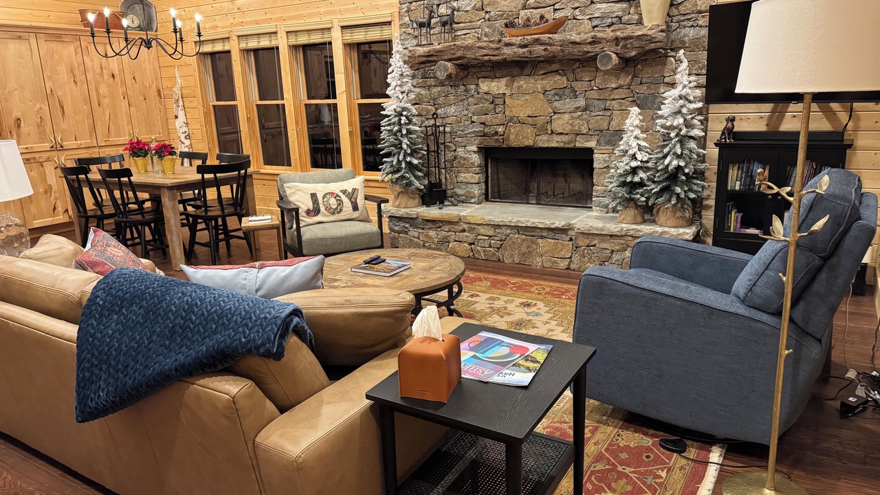 Photo of Livingroom in Waynesville