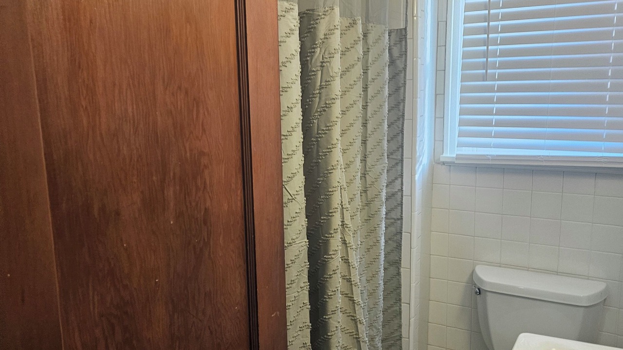 Photo of Bathroom in Mosby