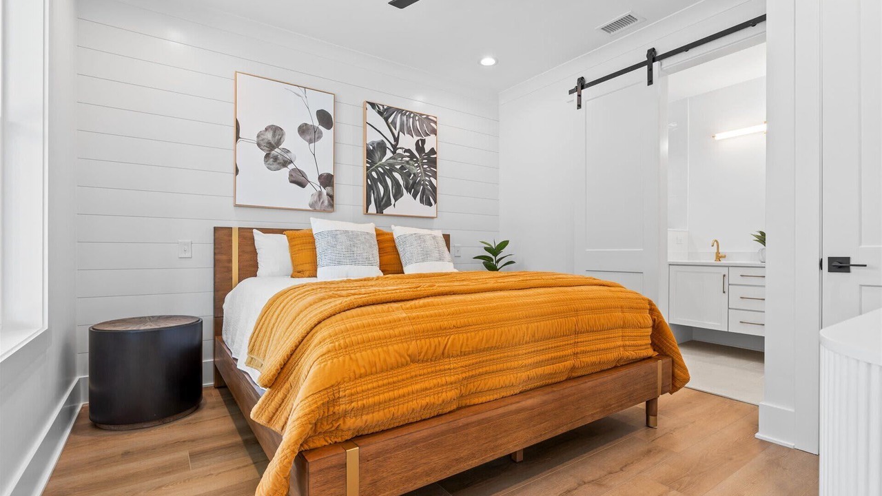 Photo of Bedroom in Long Beach
