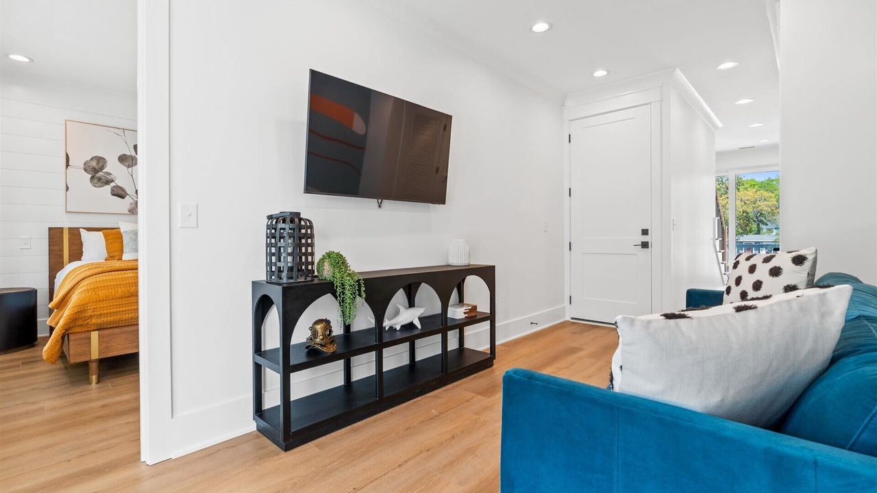 Photo of Bedroom in Long Beach